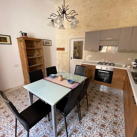 Penelope Townhouse Hotel Ghajn il-Kbira  Екстериор снимка