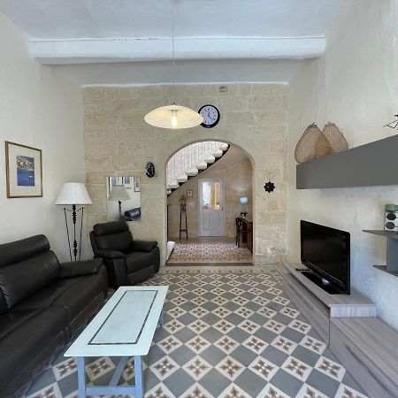 Penelope Townhouse Hotel Ghajn il-Kbira  Екстериор снимка