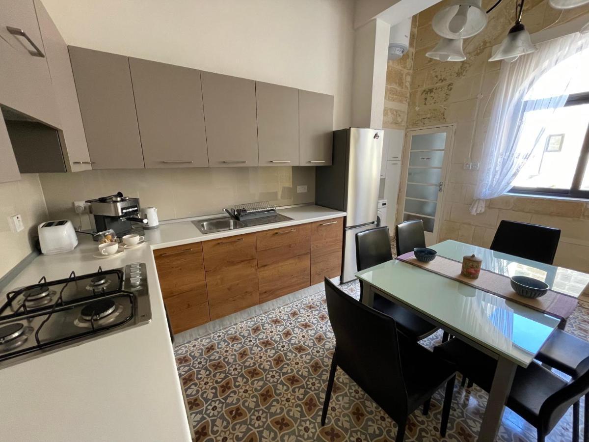 Penelope Townhouse Hotel Ghajn il-Kbira  Екстериор снимка