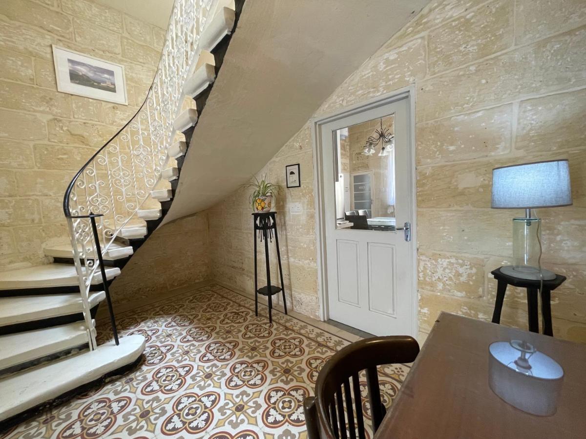 Penelope Townhouse Hotel Ghajn il-Kbira  Екстериор снимка