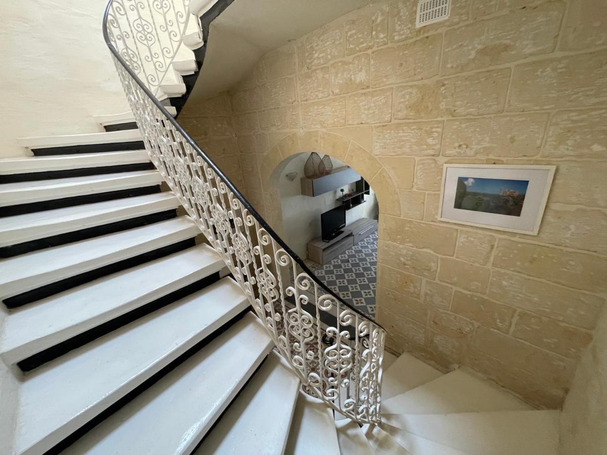 Penelope Townhouse Hotel Ghajn il-Kbira  Екстериор снимка