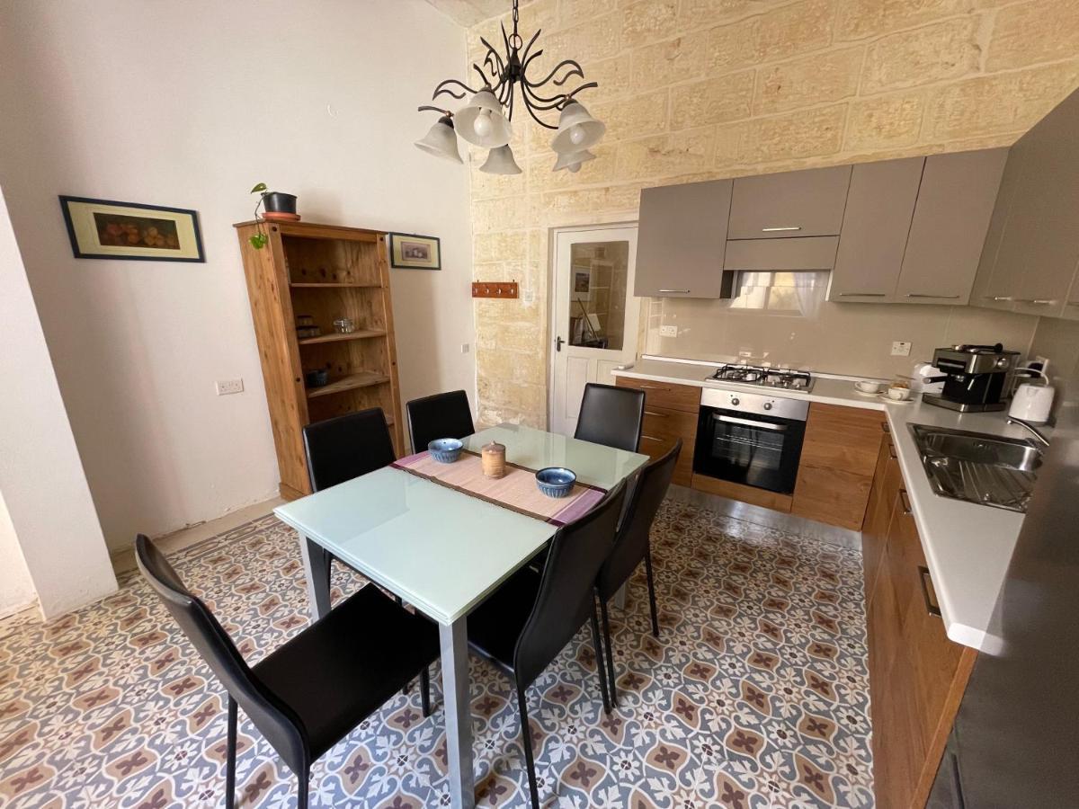 Penelope Townhouse Hotel Ghajn il-Kbira  Екстериор снимка