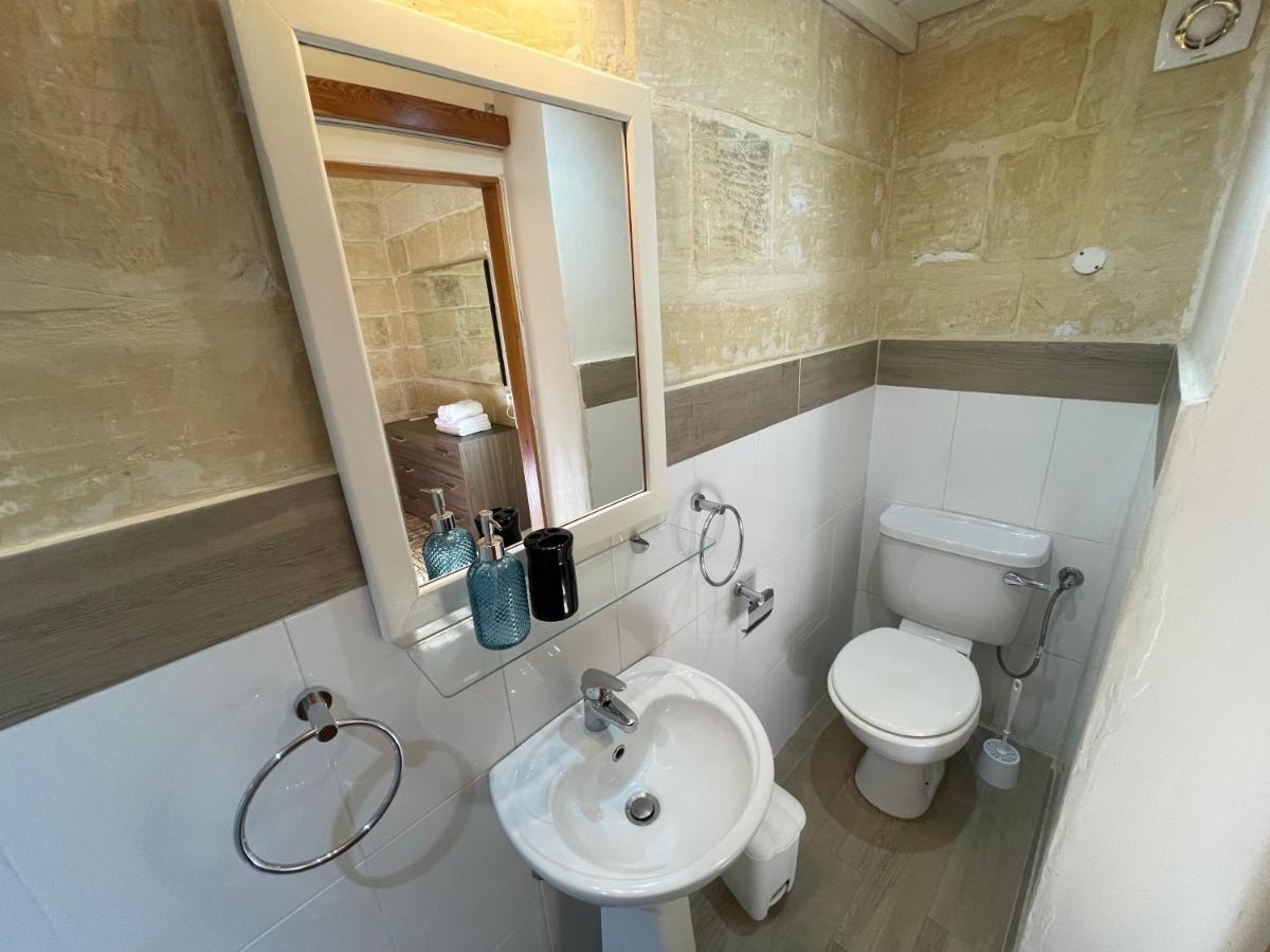 Penelope Townhouse Hotel Ghajn il-Kbira  Екстериор снимка