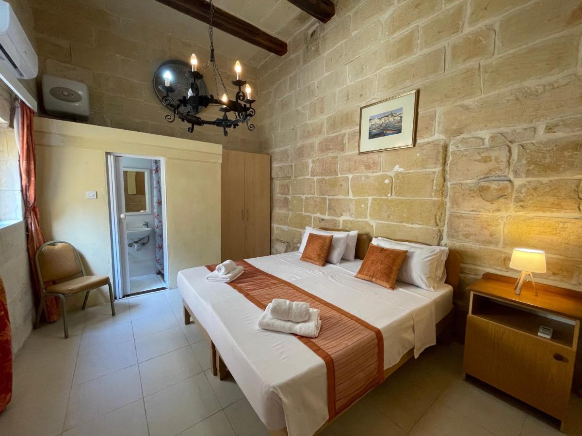 Penelope Townhouse Hotel Ghajn il-Kbira  Екстериор снимка