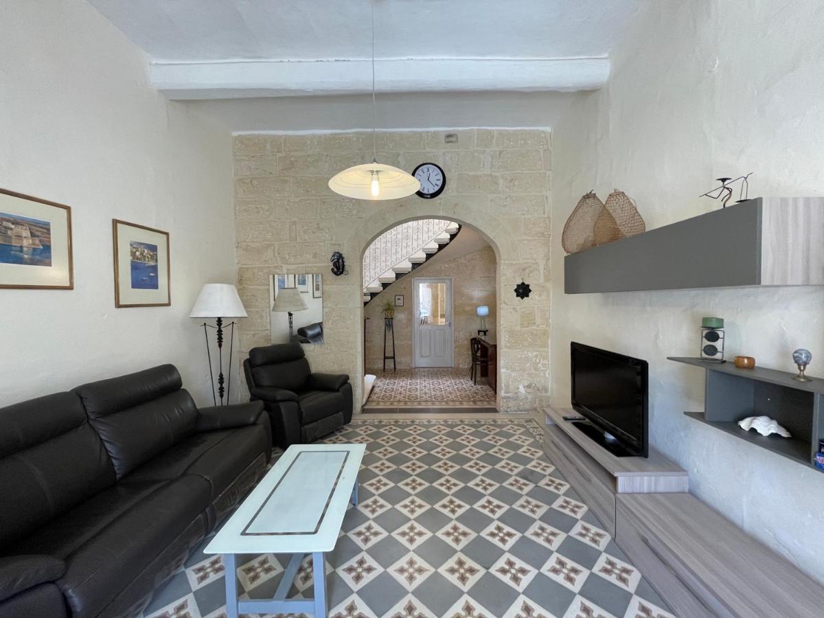 Penelope Townhouse Hotel Ghajn il-Kbira  Екстериор снимка