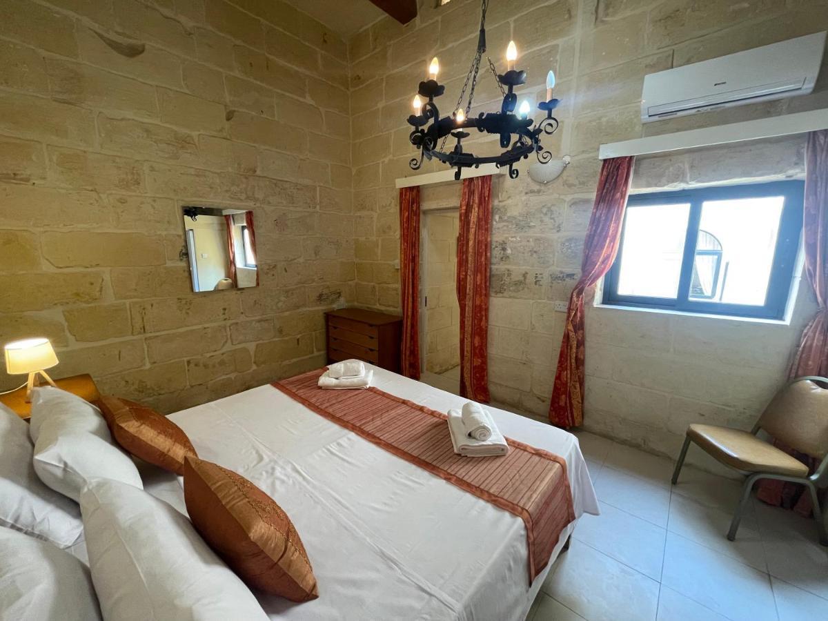 Penelope Townhouse Hotel Ghajn il-Kbira  Екстериор снимка