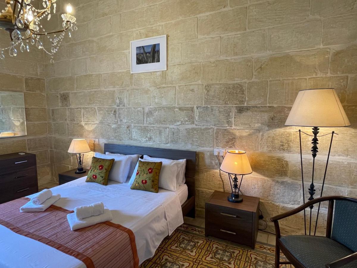 Penelope Townhouse Hotel Ghajn il-Kbira  Екстериор снимка