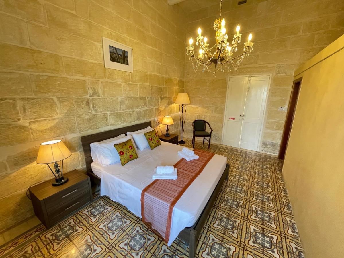 Penelope Townhouse Hotel Ghajn il-Kbira  Екстериор снимка